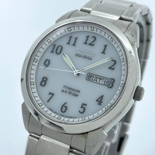 【稼働品／未使用級】シチズン 腕時計 GN-4W-S エコドライブ チタン メンズ アナログ デイデイト カレンダー 白文字盤 シルバー シンプル ビジネス カジュアル 軽量 高視認性 W.R. 10 BAR クリーニング済み G5