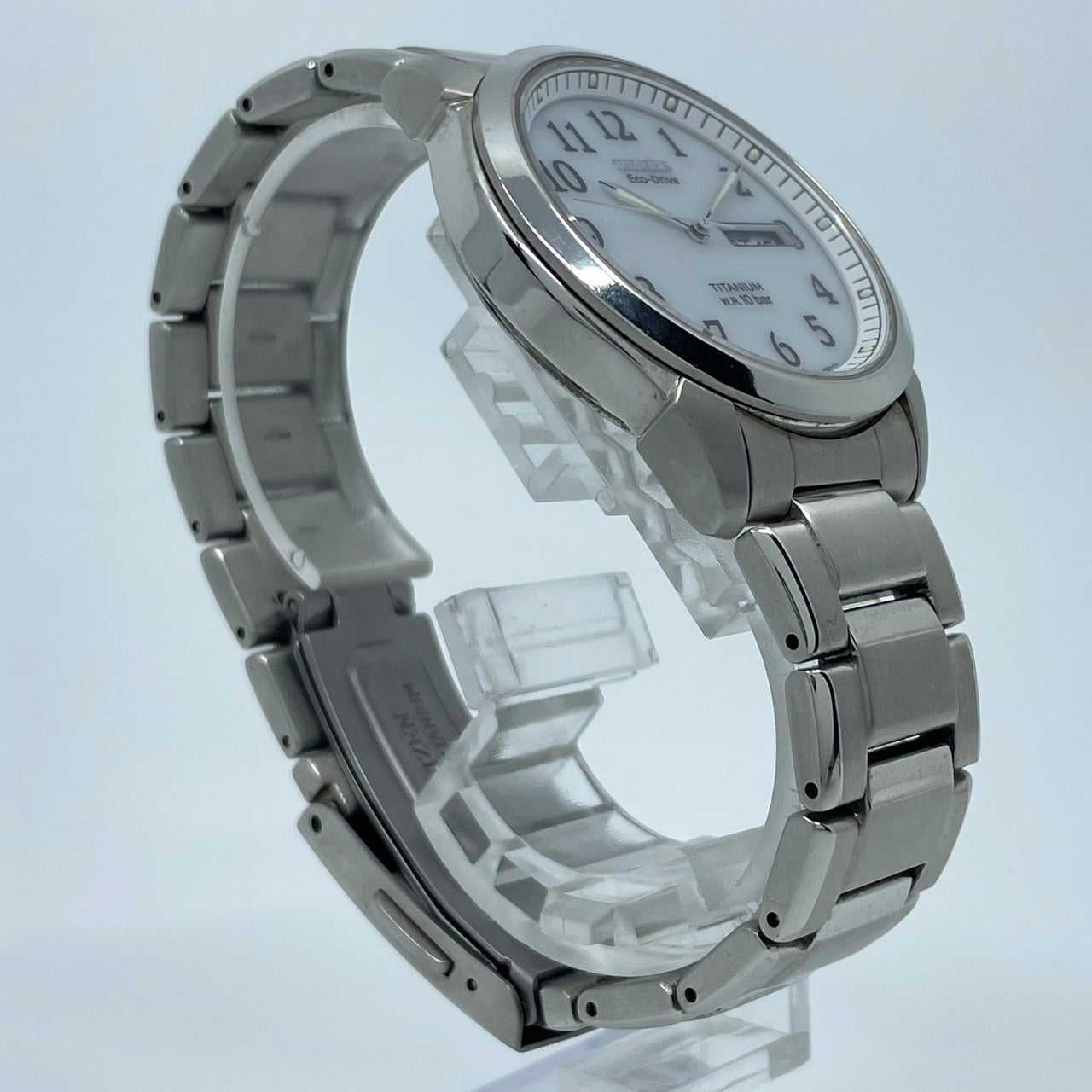 【稼働品／未使用級】シチズン 腕時計 GN-4W-S エコドライブ チタン メンズ アナログ デイデイト カレンダー 白文字盤 シルバー シンプル ビジネス カジュアル 軽量 高視認性 W.R. 10 BAR クリーニング済み G5