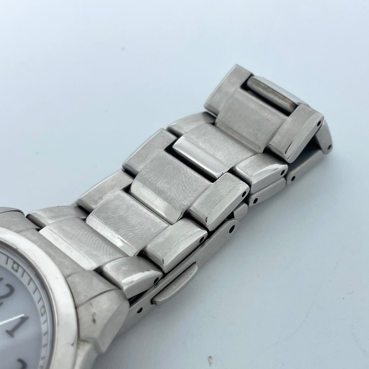 【稼働品／未使用級】シチズン 腕時計 GN-4W-S エコドライブ チタン メンズ アナログ デイデイト カレンダー 白文字盤 シルバー シンプル ビジネス カジュアル 軽量 高視認性 W.R. 10 BAR クリーニング済み G5