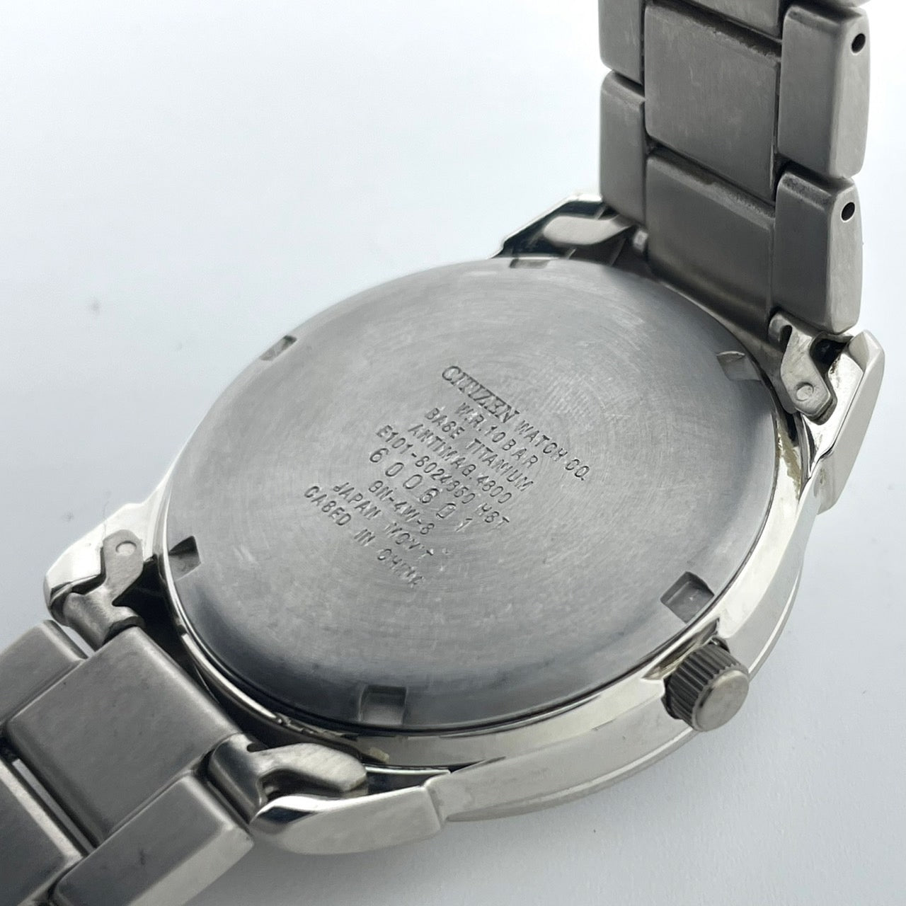 【稼働品／未使用級】シチズン 腕時計 GN-4W-S エコドライブ チタン メンズ アナログ デイデイト カレンダー 白文字盤 シルバー シンプル ビジネス カジュアル 軽量 高視認性 W.R. 10 BAR クリーニング済み G5
