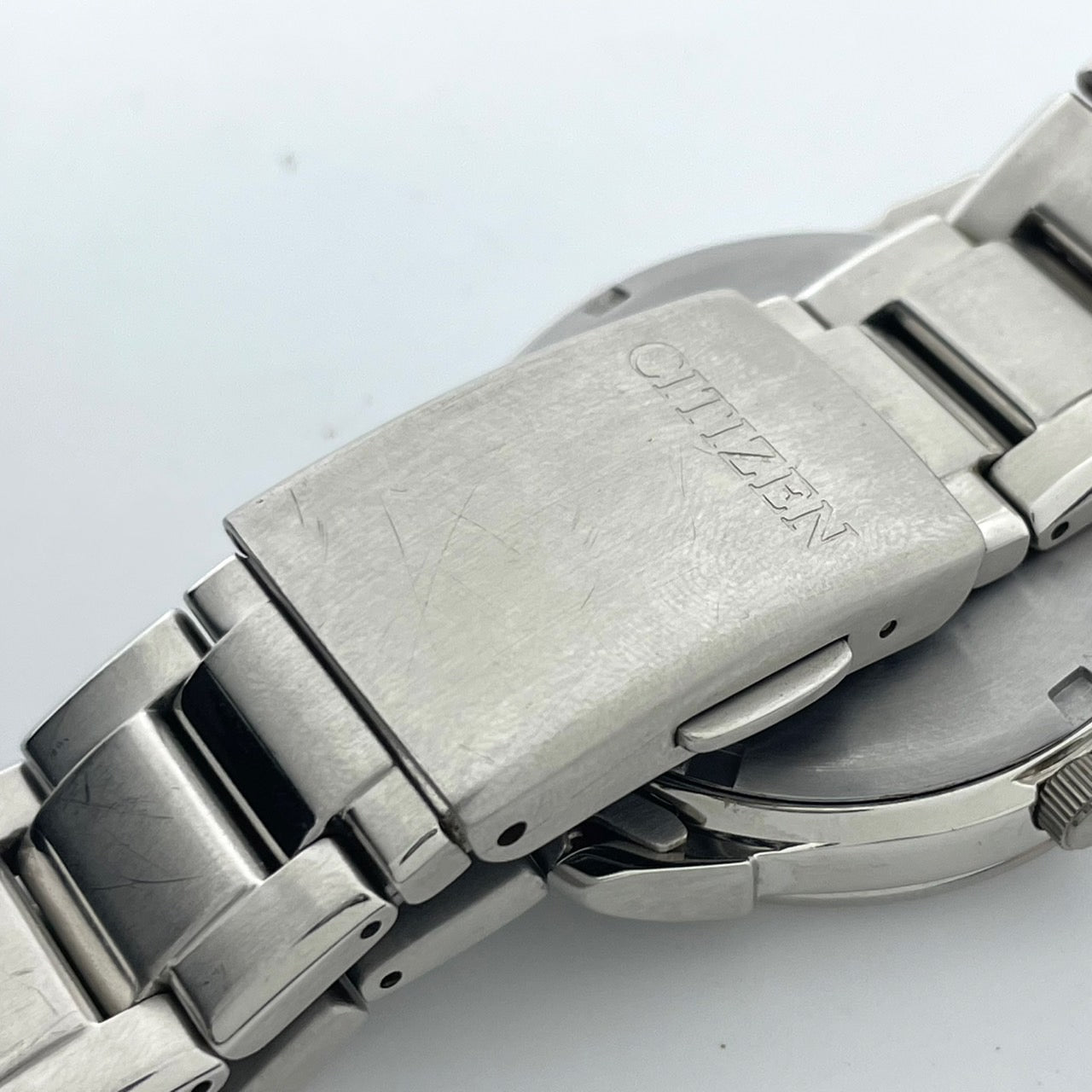 【稼働品／未使用級】シチズン 腕時計 GN-4W-S エコドライブ チタン メンズ アナログ デイデイト カレンダー 白文字盤 シルバー シンプル ビジネス カジュアル 軽量 高視認性 W.R. 10 BAR クリーニング済み G5