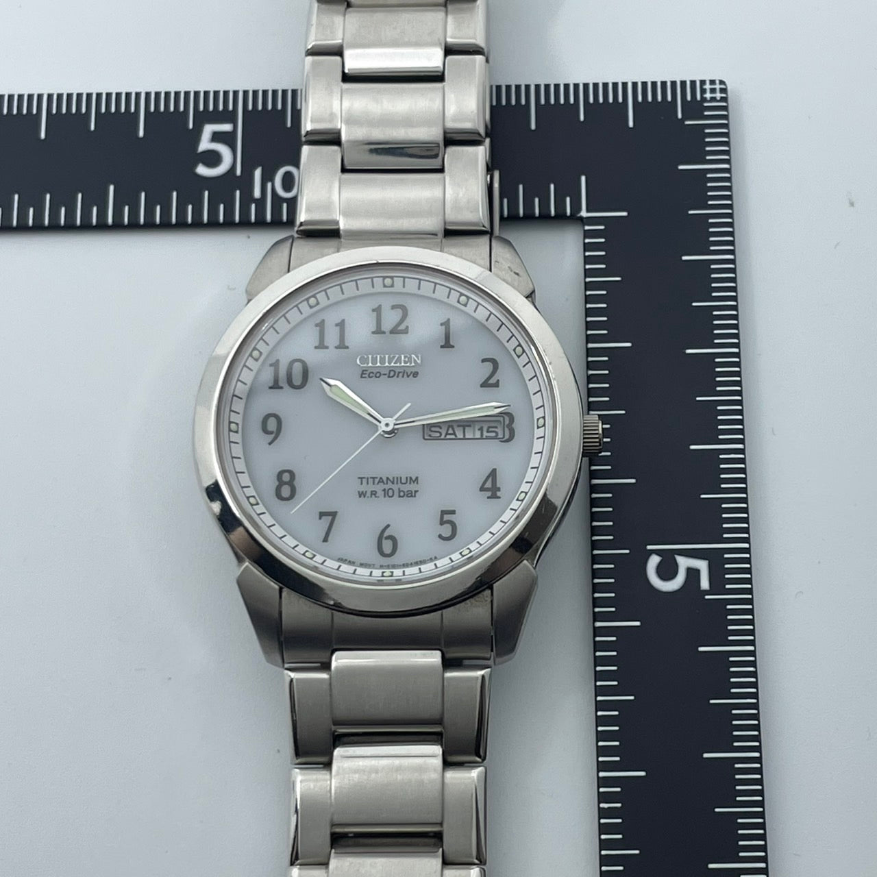 【稼働品／未使用級】シチズン 腕時計 GN-4W-S エコドライブ チタン メンズ アナログ デイデイト カレンダー 白文字盤 シルバー シンプル ビジネス カジュアル 軽量 高視認性 W.R. 10 BAR クリーニング済み G5