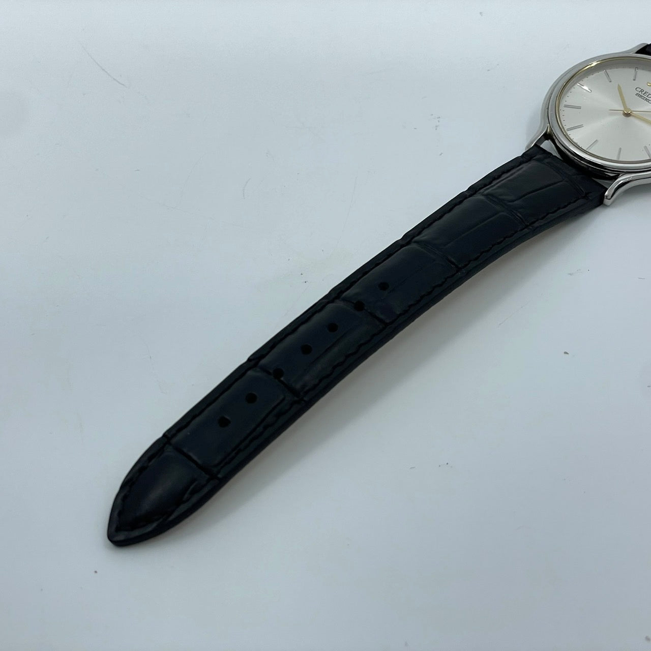【極美品/電池交換済／新品ベルト交換(社外品)】 SEIKO セイコー CREDOR クレドール 腕時計 8J81-6A30 ユニセックス クオーツ シルバー文字盤 ゴールド針 ブラックレザー 薄型 ドレスウォッチ エレガント クラシック 高級時計 クリーニング済 G5