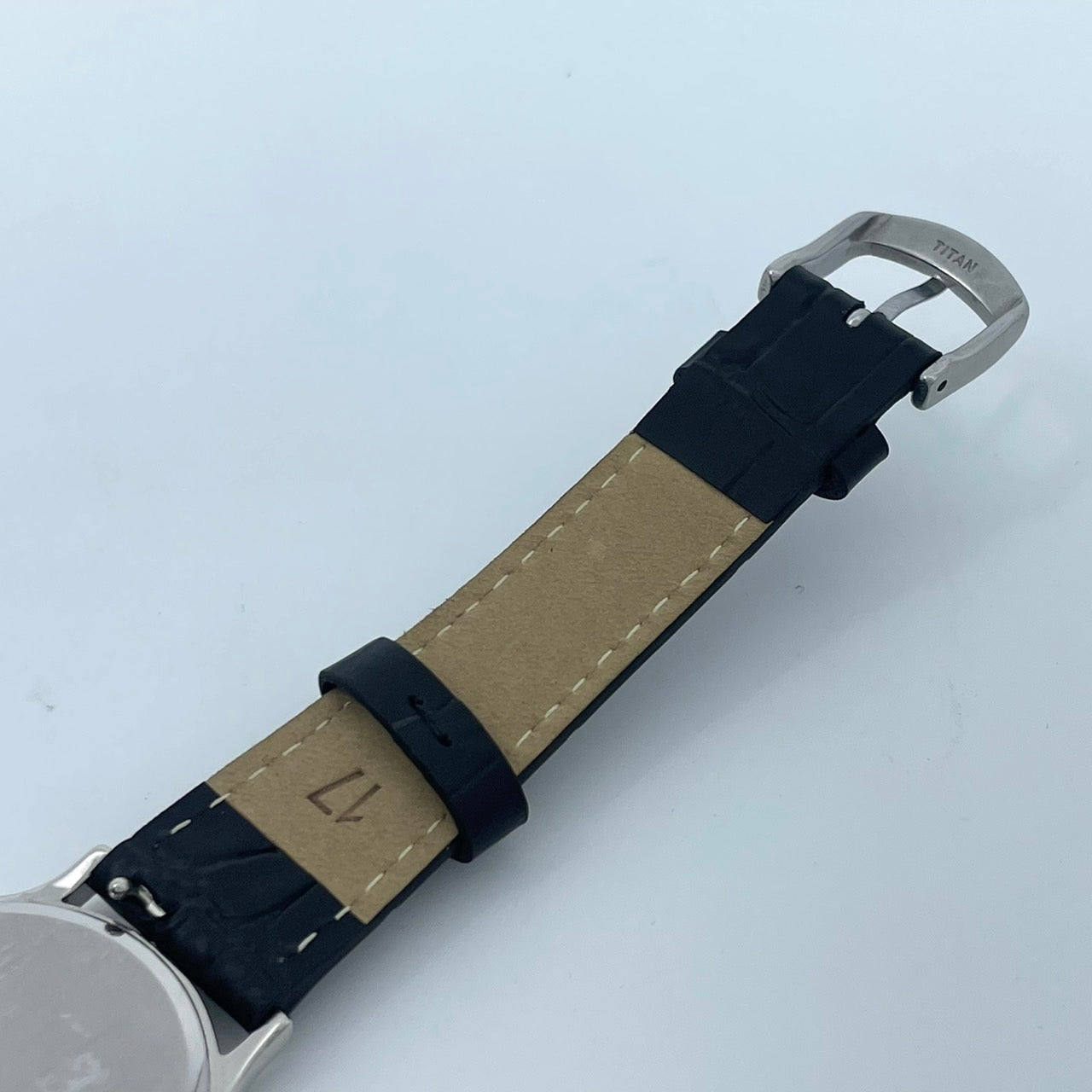 【極美品/電池交換済／新品ベルト交換(社外品)】 SEIKO セイコー CREDOR クレドール 腕時計 8J81-6A30 ユニセックス クオーツ シルバー文字盤 ゴールド針 ブラックレザー 薄型 ドレスウォッチ エレガント クラシック 高級時計 クリーニング済 G5