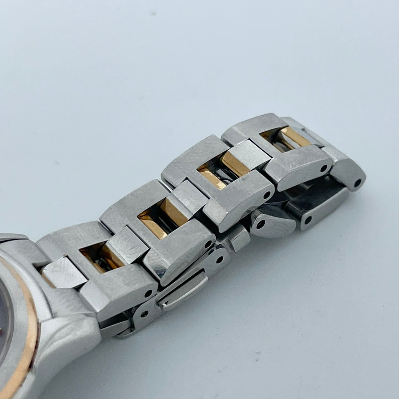 【稼働品／美品】セイコー ルキア 人気モデル 腕時計 1B22-0AS0 電波ソーラー レディース デイト ピンクゴールド コンビカラー ローマ数字 上品 エレガント ビジネス オフィス 高機能 洗練デザイン 手元華やか クリーニング済 G5