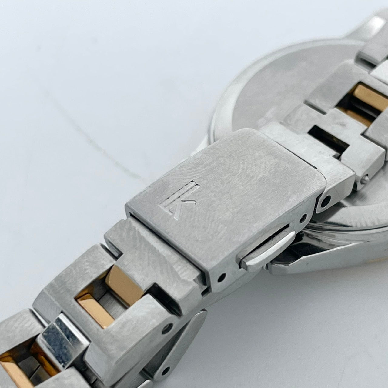 【稼働品／美品】セイコー ルキア 人気モデル 腕時計 1B22-0AS0 電波ソーラー レディース デイト ピンクゴールド コンビカラー ローマ数字 上品 エレガント ビジネス オフィス 高機能 洗練デザイン 手元華やか クリーニング済 G5