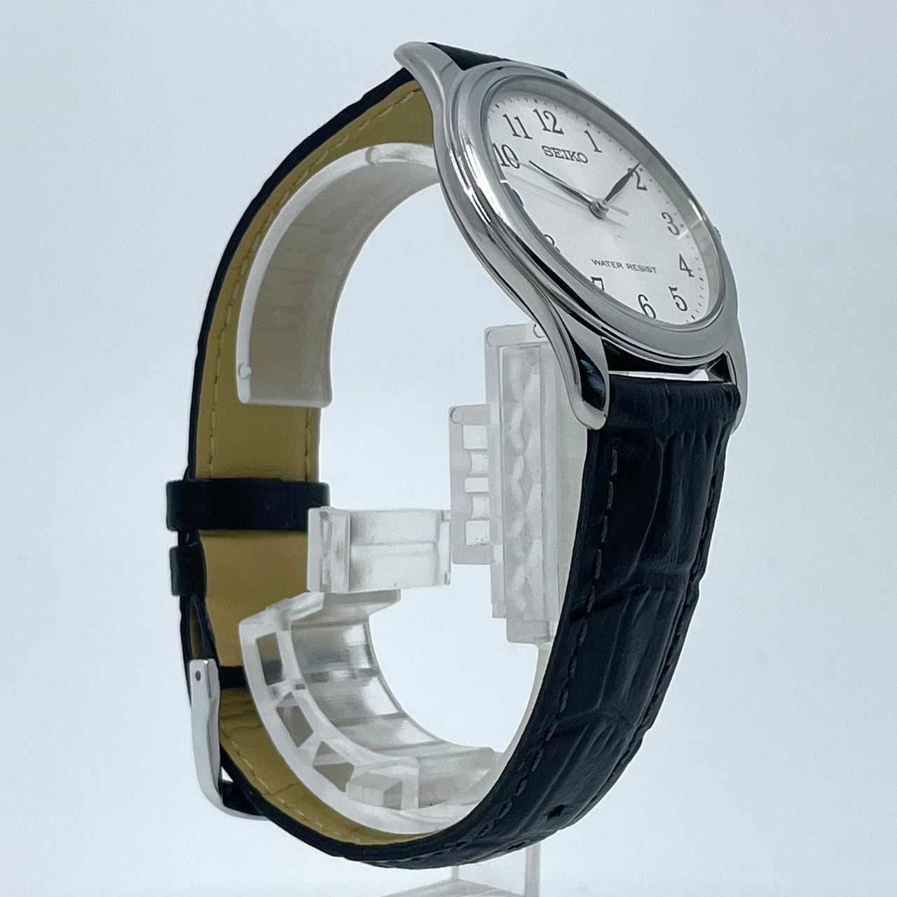 【電池交換済／新品ベルト(社外品)】美品 セイコー 腕時計 7N01-0EF0 メンズ クオーツ アナログ 白文字盤 黒レザー シンプルデザイン スタンダードモデル ビジネス カジュアル 薄型軽量 高視認性 オフィスに最適 クリーニング済 G5