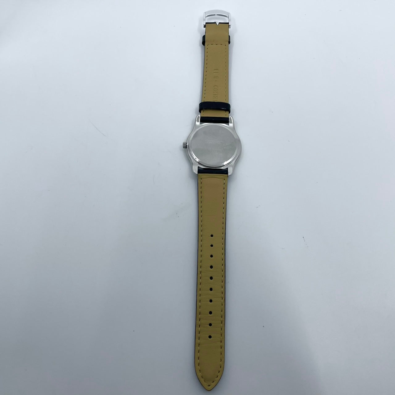 【電池交換済／新品ベルト(社外品)】美品 セイコー 腕時計 7N01-0EF0 メンズ クオーツ アナログ 白文字盤 黒レザー シンプルデザイン スタンダードモデル ビジネス カジュアル 薄型軽量 高視認性 オフィスに最適 クリーニング済 G5