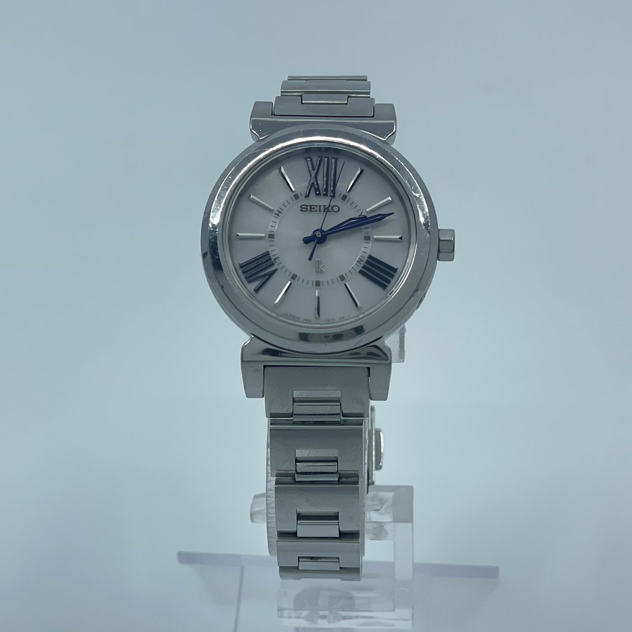 【稼働品】セイコー ルキア 人気モデル 腕時計 3B51-0AJ0 電波ソーラー レディース アナログ シルバー 白文字盤 ローマ数字 ブルー針 クール エレガント ビジネス オフィス 高機能 洗練デザイン スタイリッシュ クリーニング済 G5