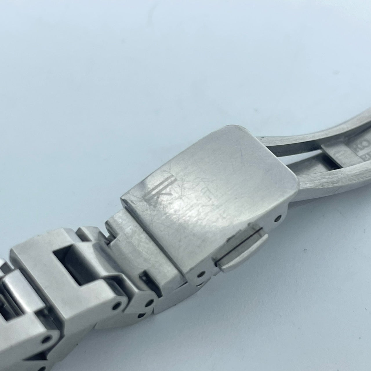 【稼働品】セイコー ルキア 人気モデル 腕時計 3B51-0AJ0 電波ソーラー レディース アナログ シルバー 白文字盤 ローマ数字 ブルー針 クール エレガント ビジネス オフィス 高機能 洗練デザイン スタイリッシュ クリーニング済 G5