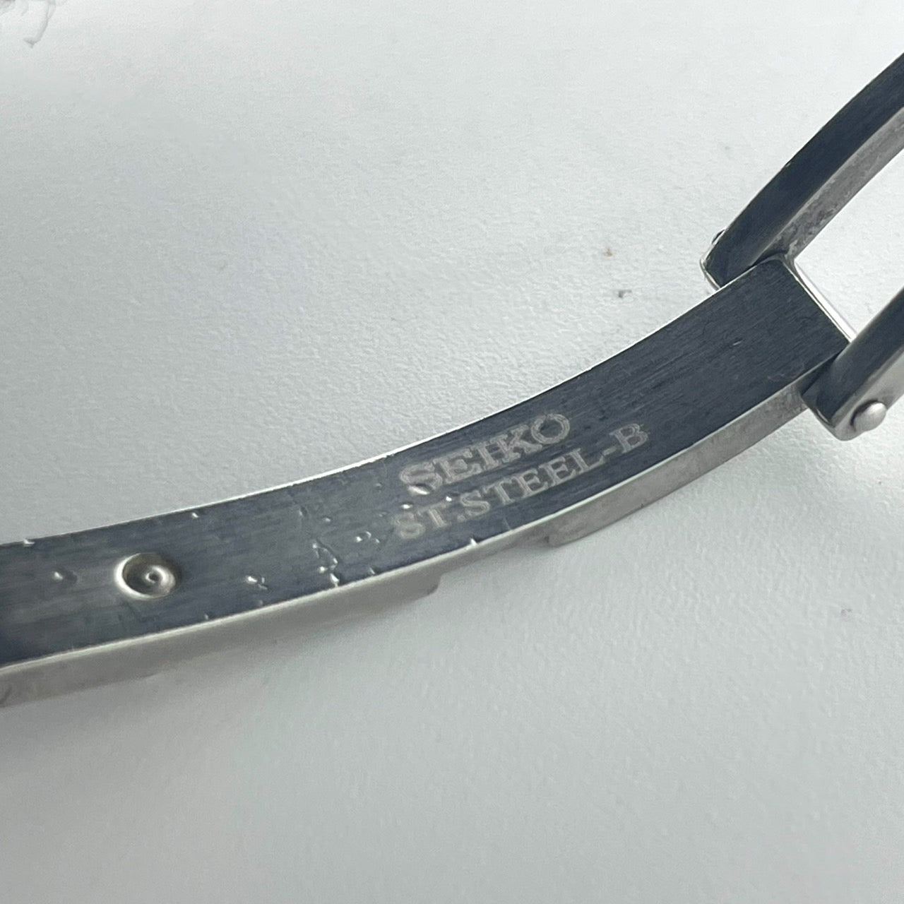 【稼働品】セイコー ルキア 人気モデル 腕時計 3B51-0AJ0 電波ソーラー レディース アナログ シルバー 白文字盤 ローマ数字 ブルー針 クール エレガント ビジネス オフィス 高機能 洗練デザイン スタイリッシュ クリーニング済 G5