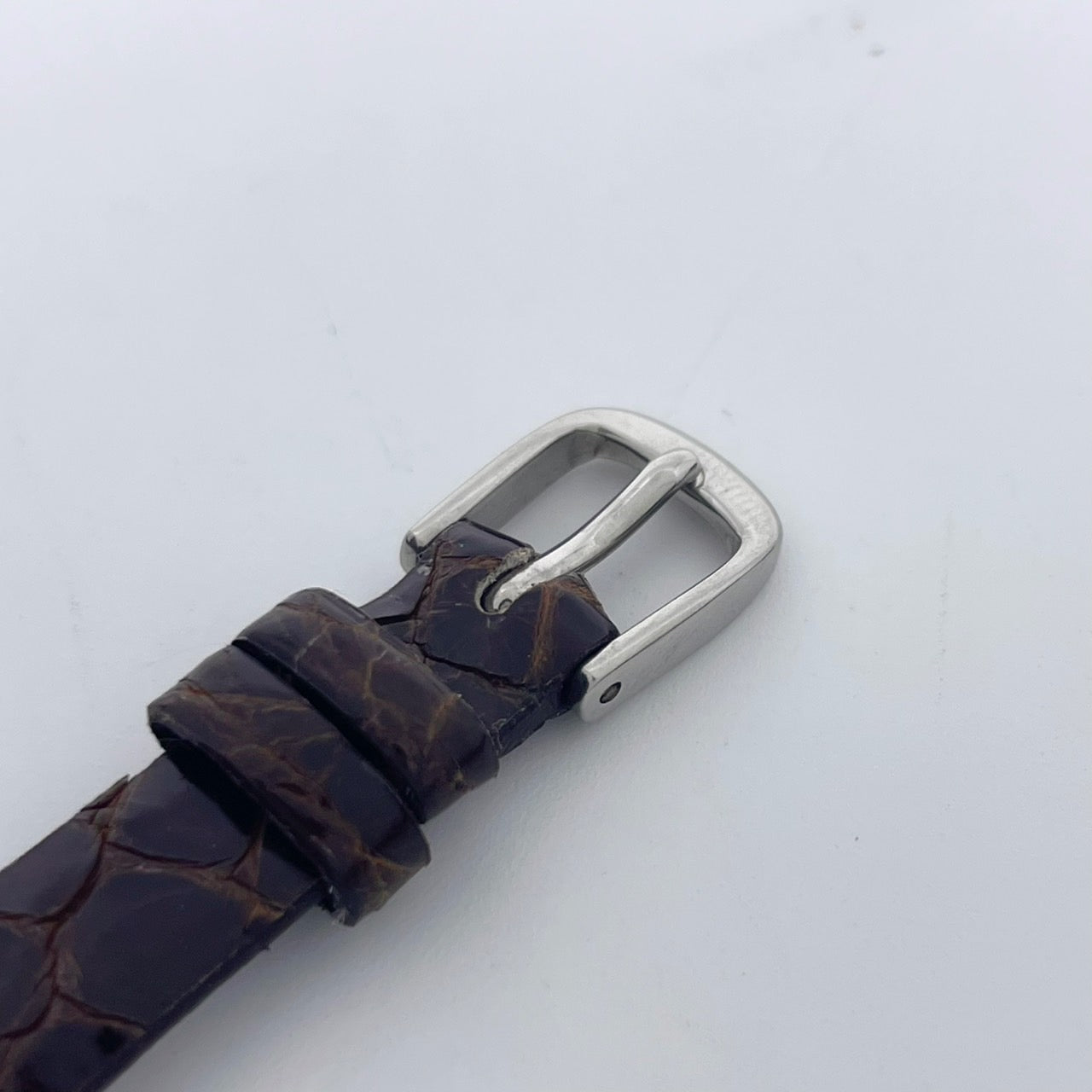 【稼働品】OMEGA オメガ ジュネーブ 腕時計 レディース 手巻き ビンテージ アンティーク シルバー文字盤 ブラウンレザー アナログ ラウンド クラシック エレガント ドレスウォッチ 高級 SWISS MADE 希少モデル 箱付き クリーニング済み G