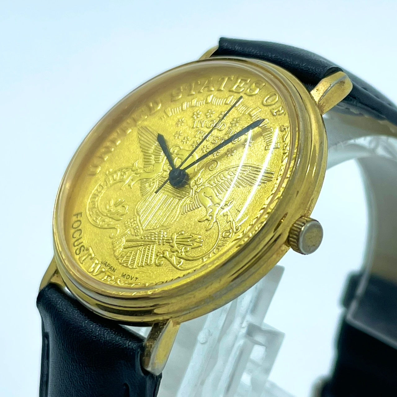 腕時計 メンズ クオーツ コインウォッチ ゴールド文字盤 ブラックレザーベルト アナログ ラウンド アメリカンイーグルデザイン ビンテージ風 ファッションウォッチ 電池交換済 新品ベルト(社外品) クリーニング済 G2