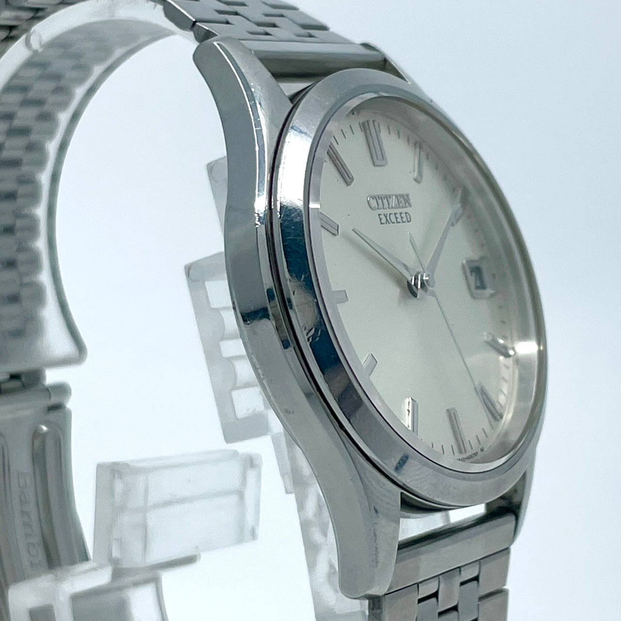 【電池交換済／美品】シチズン エクシード citizen 腕時計 A670-H20487 メンズ クオーツ デイト シルバー文字盤 アナログ 高級 ドレスウォッチ ビジネス オフィス エレガント 高精度 シンプルデザイン 耐磁 人気モデル クリーニング済み G2