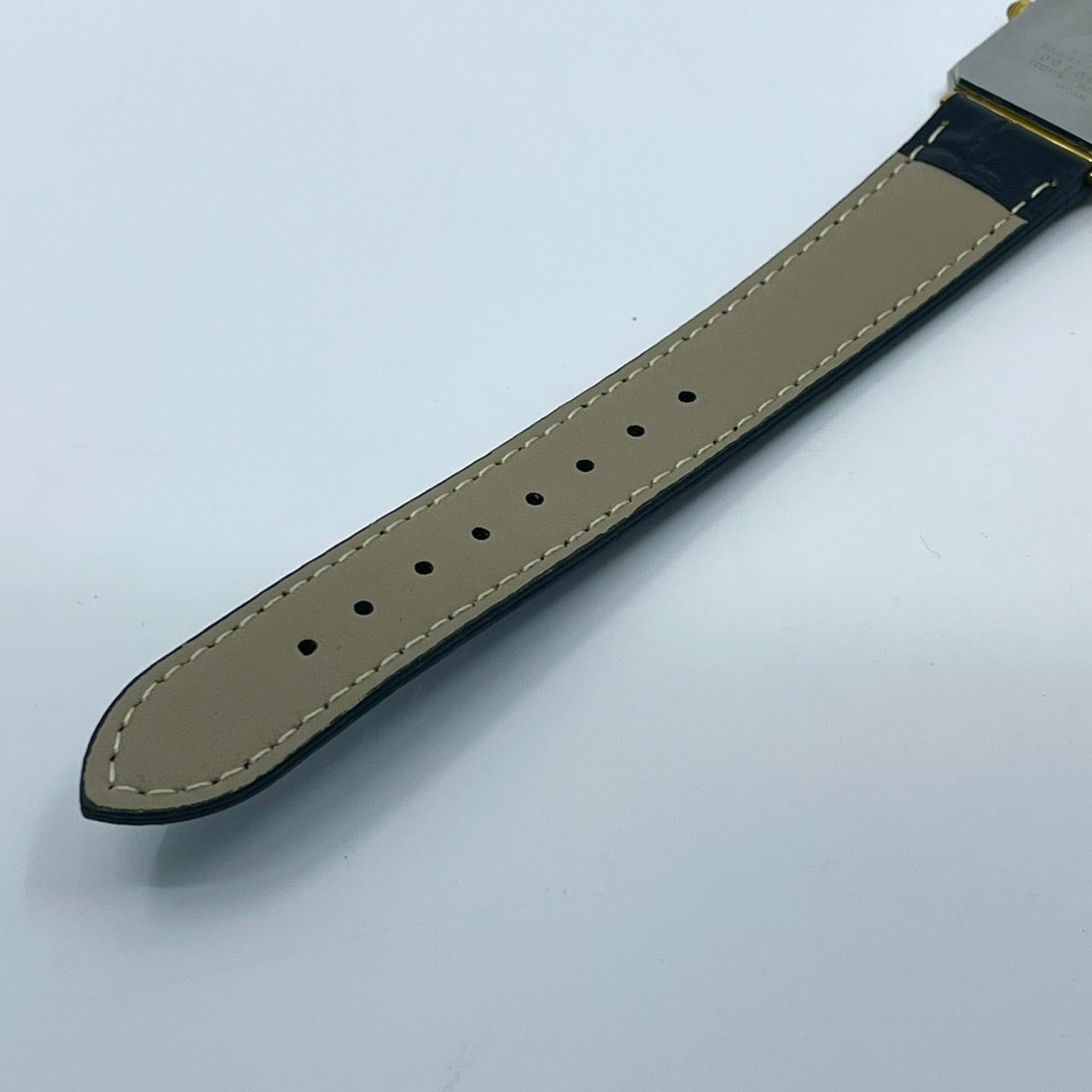 【電池交換済／新品ベルト(社外品)】美品 シチズン citizen エクシード 腕時計 4-796233 メンズ クオーツ 角型 ゴールド文字盤 ブラックレザーベルト ビンテージ アンティーク ドレスウォッチ 薄型 エレガント クラシック 高級モデル クリーニング済み G2