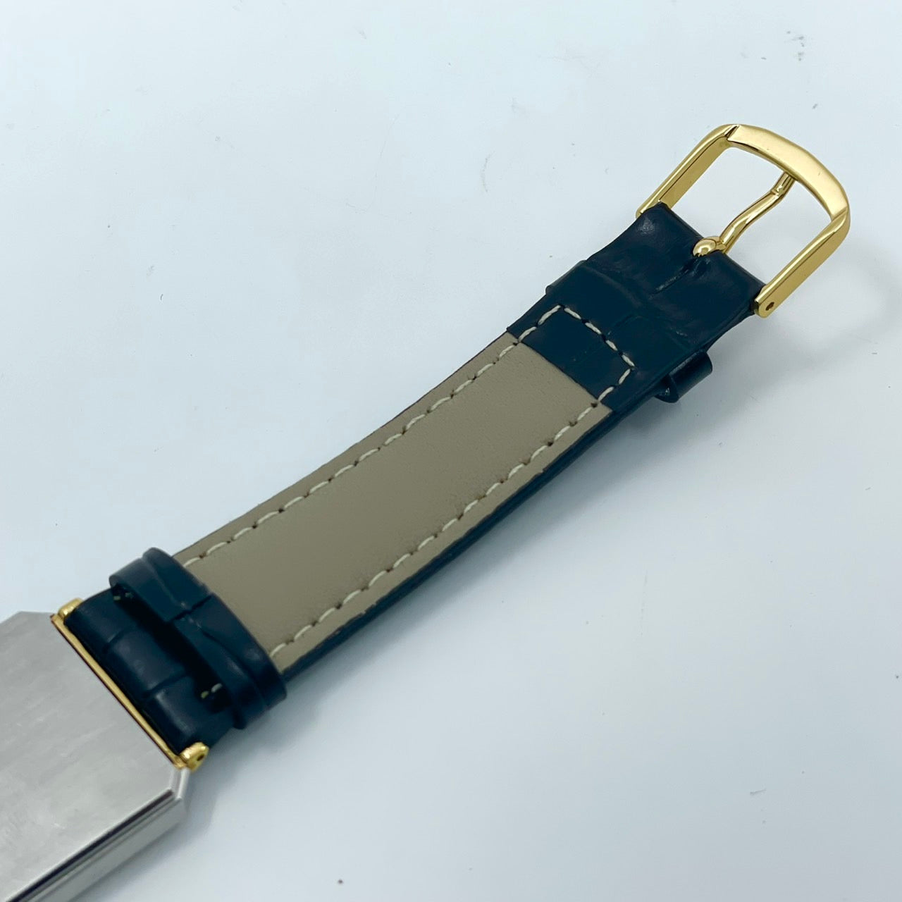 【電池交換済／新品ベルト(社外品)】美品 シチズン citizen エクシード 腕時計 4-796233 メンズ クオーツ 角型 ゴールド文字盤 ブラックレザーベルト ビンテージ アンティーク ドレスウォッチ 薄型 エレガント クラシック 高級モデル クリーニング済み G2