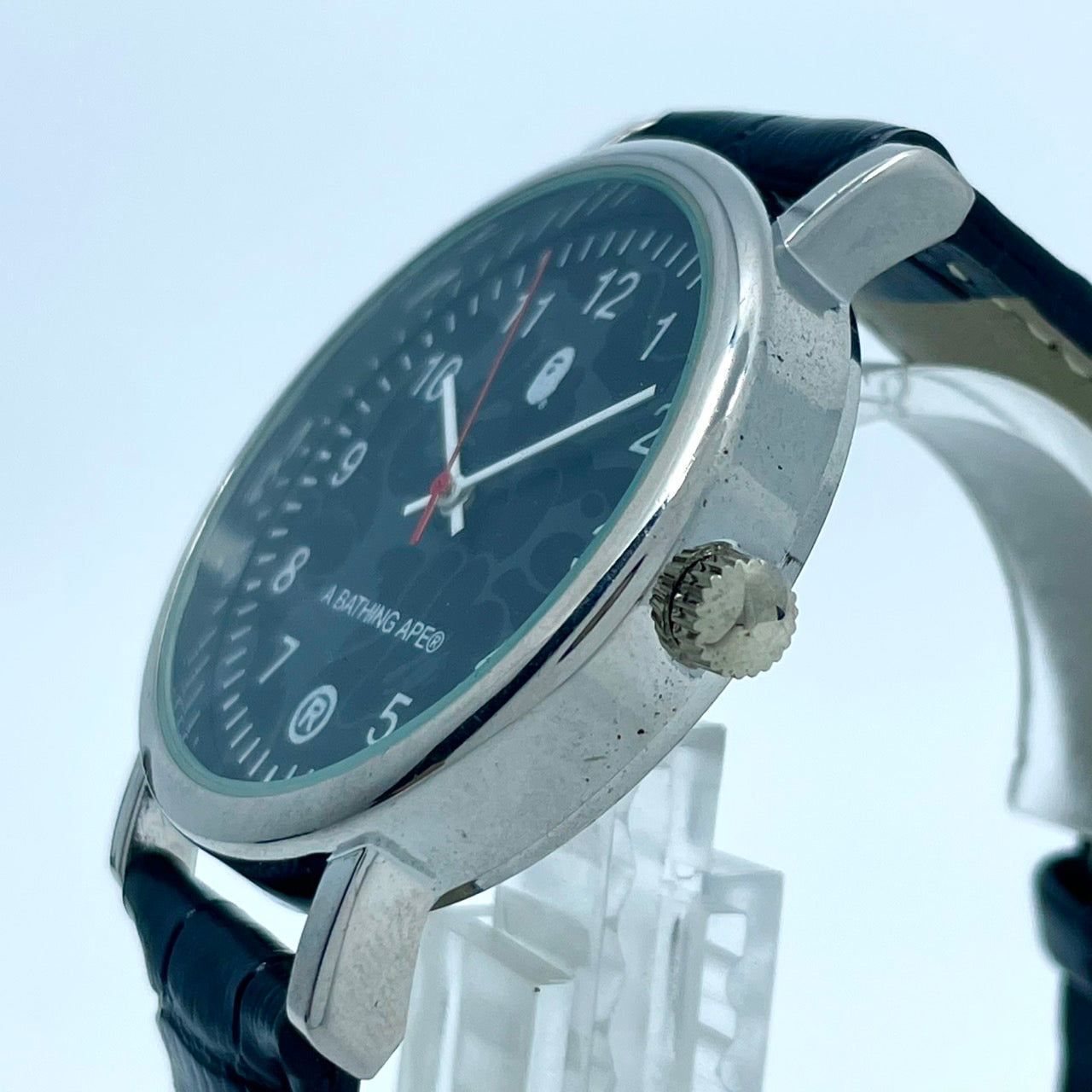 【電池交換済／新品ベルト(社外品)】美品 アベイシングエイプ 腕時計 メンズ クオーツ ブラック文字盤 BAPE CAMO 猿カモ アナログ ストリートファッションウォッチ ラウンド シルバーケース カジュアル 人気モデル クリーニング済み G2