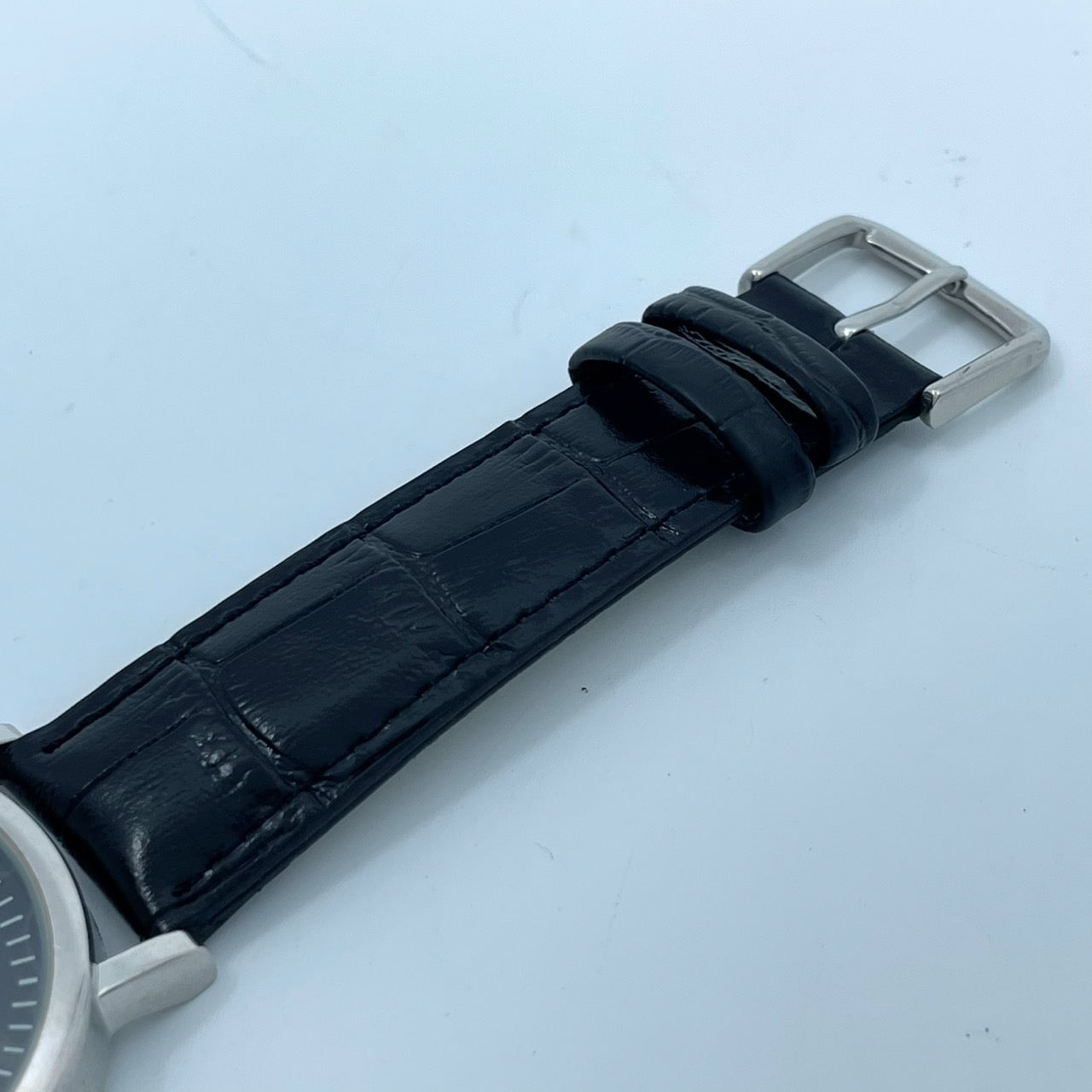 【電池交換済／新品ベルト(社外品)】美品 アベイシングエイプ 腕時計 メンズ クオーツ ブラック文字盤 BAPE CAMO 猿カモ アナログ ストリートファッションウォッチ ラウンド シルバーケース カジュアル 人気モデル クリーニング済み G2