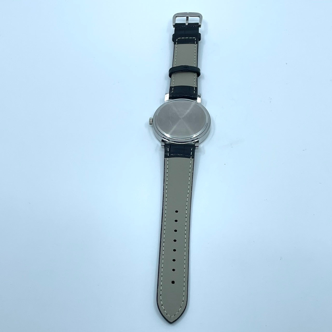 【電池交換済／新品ベルト(社外品)】美品 アベイシングエイプ 腕時計 メンズ クオーツ ブラック文字盤 BAPE CAMO 猿カモ アナログ ストリートファッションウォッチ ラウンド シルバーケース カジュアル 人気モデル クリーニング済み G2