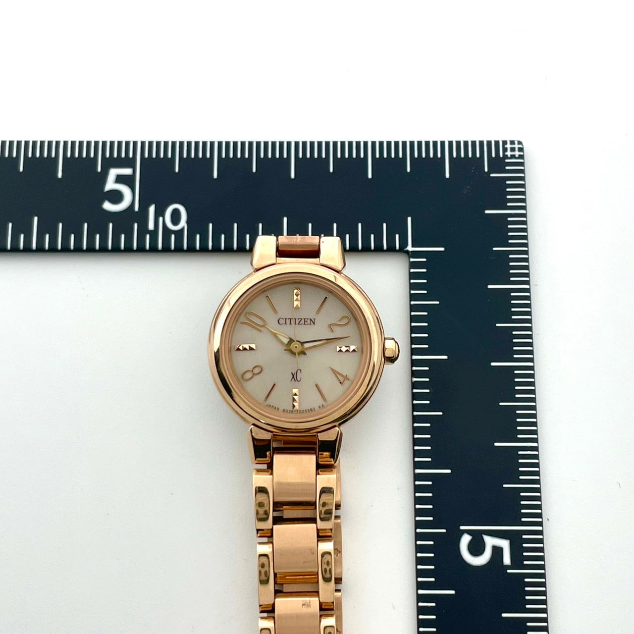 citizen シチズン xC クロスシー 腕時計 B036-T016600 エコドライブ レディース ピンクゴールド アナログ 上品 エレガント ビジネス オフィス 高機能 人気モデル 洗練デザイン 手元華やか クリーニング済み G2
