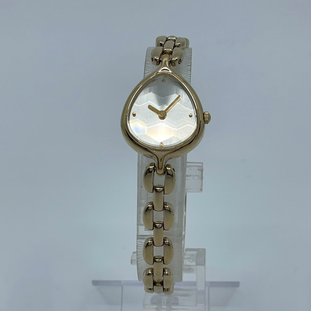 【電池交換済】POLA ポーラ MY FAIR LADY 腕時計 レディース ゴールド ティアドロップ カットガラス ブレスレットウォッチ ドレスウォッチ エレガント フェミニン ジュエリーウォッチ アクセサリー感覚 人気モデル クリーニング済み G2