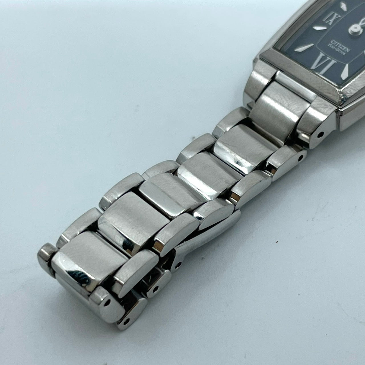 【稼働品】シチズン xC クロスシー 腕時計 B023-T009719 エコドライブ レディース ローマ数字 レクタンギュラー トノー型 アナログ エレガント ビジネス オフィス 高機能 人気モデル 洗練デザイン DURATECT クリーニング済み G2