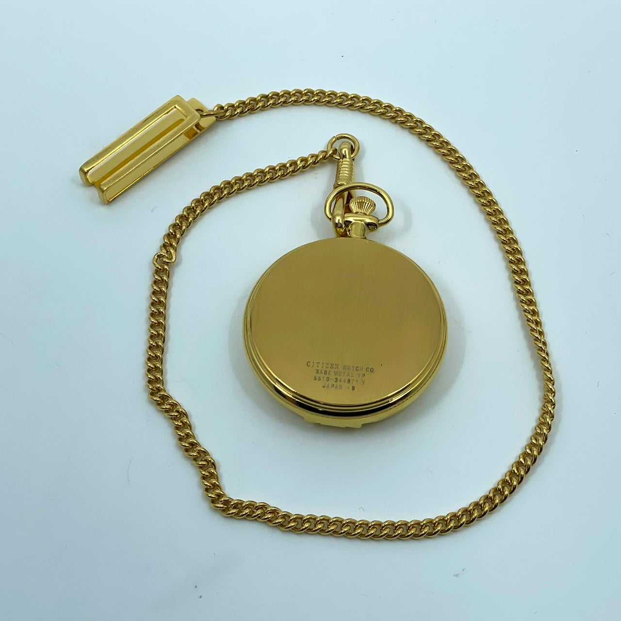 【電池交換済／美品】シチズン 懐中時計 5510-344871 クオーツ ゴールド アナログ アイボリー文字盤 アラビア数字 クラシック レトロ ビンテージ アンティーク ポケットウォッチ チェーン付き ファッション小物 コレクション クリーニング済み G2