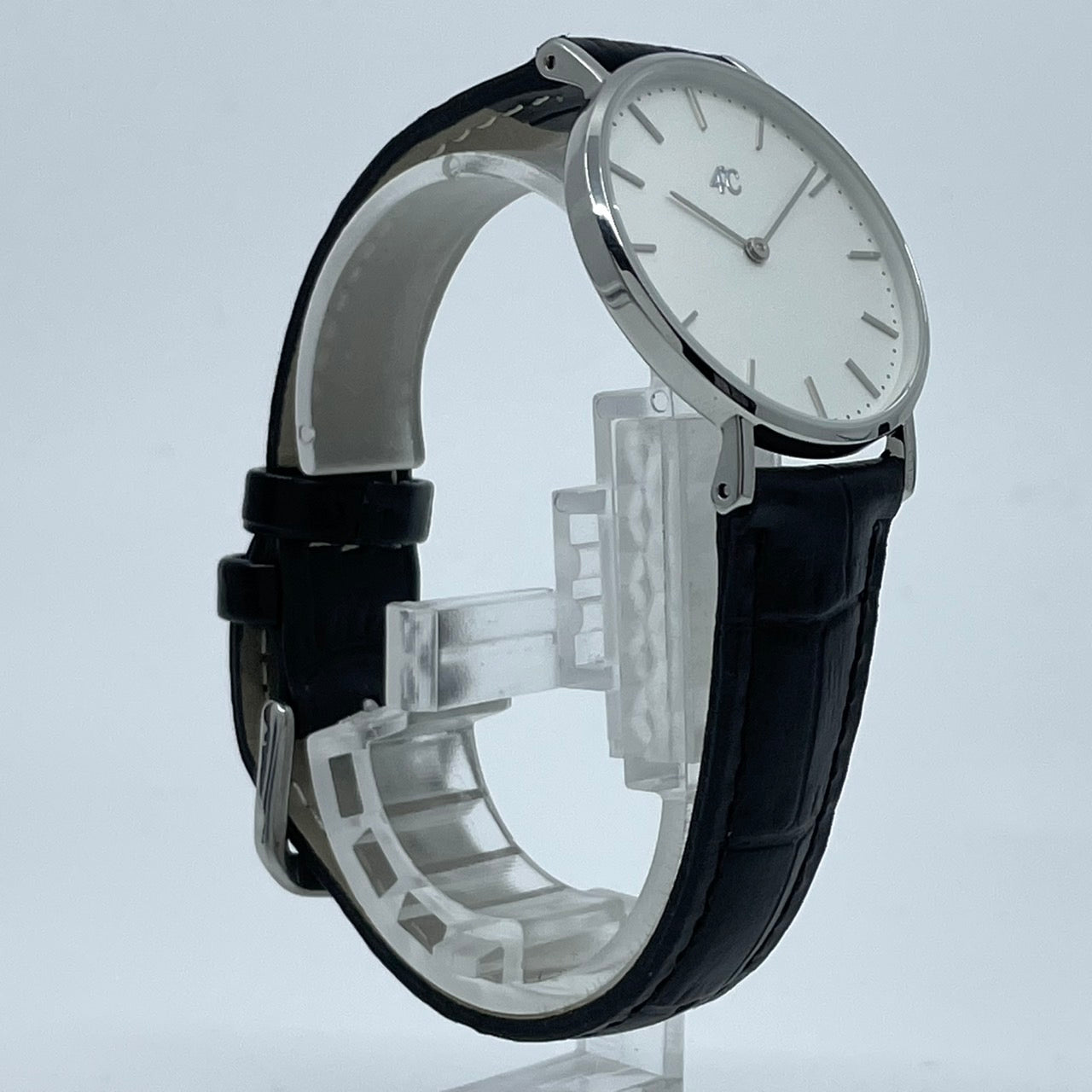 【電池交換済／新品ベルト(社外品)】美品 4℃ ヨンドシー 腕時計 202518 ユニセックス クオーツ アナログ 白文字盤 黒レザーベルト シンプル ミニマルデザイン エレガント ジュエリーウォッチ ファッションウォッチ 人気モデル クリーニング済 G2