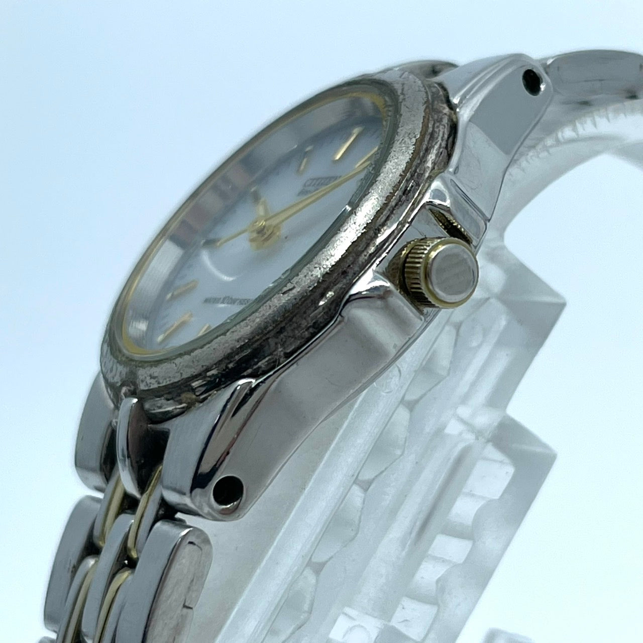 【稼働品】 citizen シチズン 腕時計 E030-K16261 レディース エコドライブ ソーラー コンビカラー ゴールド シルバー アナログ ビジネス オフィススタイル 耐磁 ANTIMAG4800 ヴィンテージ感 クラシックデザイン クリーニング済み G2