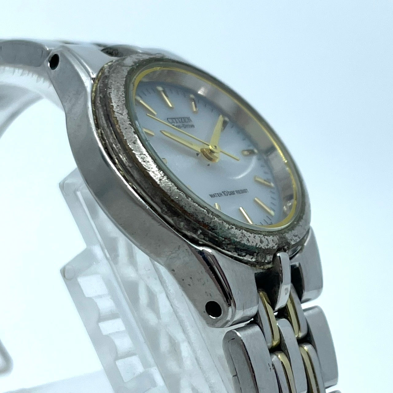 【稼働品】 citizen シチズン 腕時計 E030-K16261 レディース エコドライブ ソーラー コンビカラー ゴールド シルバー アナログ ビジネス オフィススタイル 耐磁 ANTIMAG4800 ヴィンテージ感 クラシックデザイン クリーニング済み G2