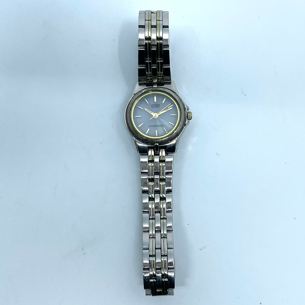 【稼働品】 citizen シチズン 腕時計 E030-K16261 レディース エコドライブ ソーラー コンビカラー ゴールド シルバー アナログ ビジネス オフィススタイル 耐磁 ANTIMAG4800 ヴィンテージ感 クラシックデザイン クリーニング済み G2