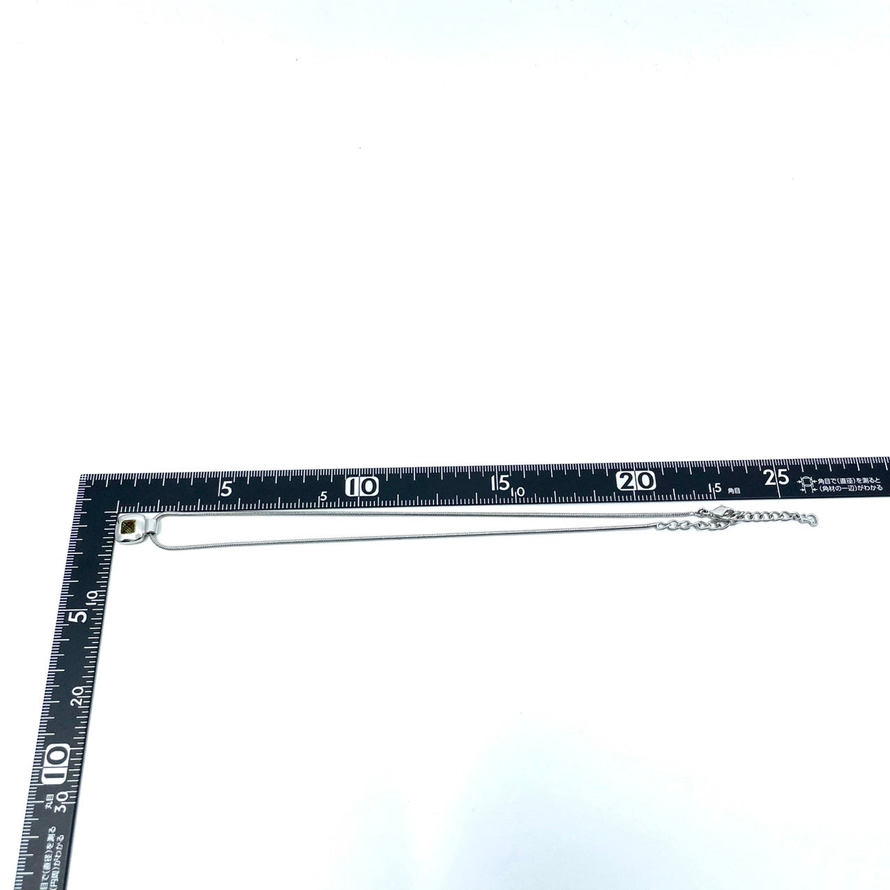 美品 BURBERRY バーバリー ヴィンテージ ネックレス ペンダント ノバチェック スクエア シルバーカラー アクセサリー ジュエリー レディース アジャスター付き I1