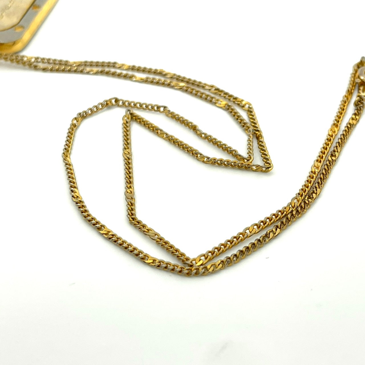 Christian Dior クリスチャンディオール ヴィンテージ ネックレス ロゴ プレート スクエア型 ペンダント ゴールドカラー アクセサリー ジュエリー レディース I1