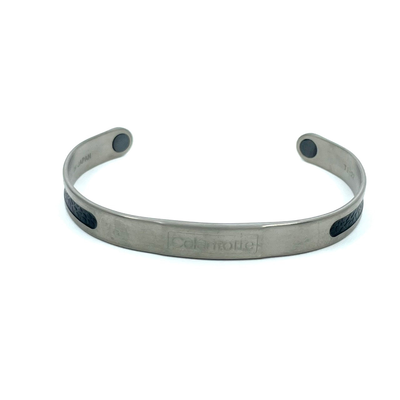 美品 ColanTotte コラントッテ ブレスレット バングル シルバーカラー マグチタン ブラック 黒 アクセサリー メンズ I1