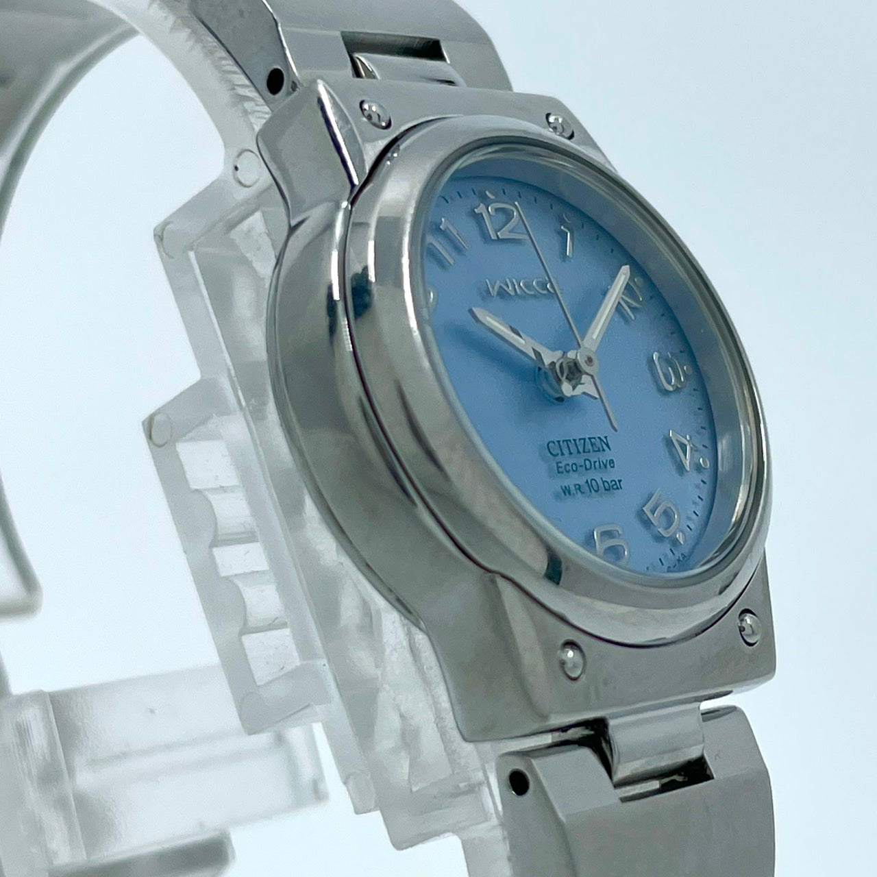 【稼働品】シチズン ウィッカ 腕時計 E030-S001935 エコドライブ レディース ソーラー ブルー文字盤 アナログ かわいい フェミニン カジュアル ビジネス オフィス 人気モデル 10気圧防水 シルバー 洗練デザイン クリーニング済み G4