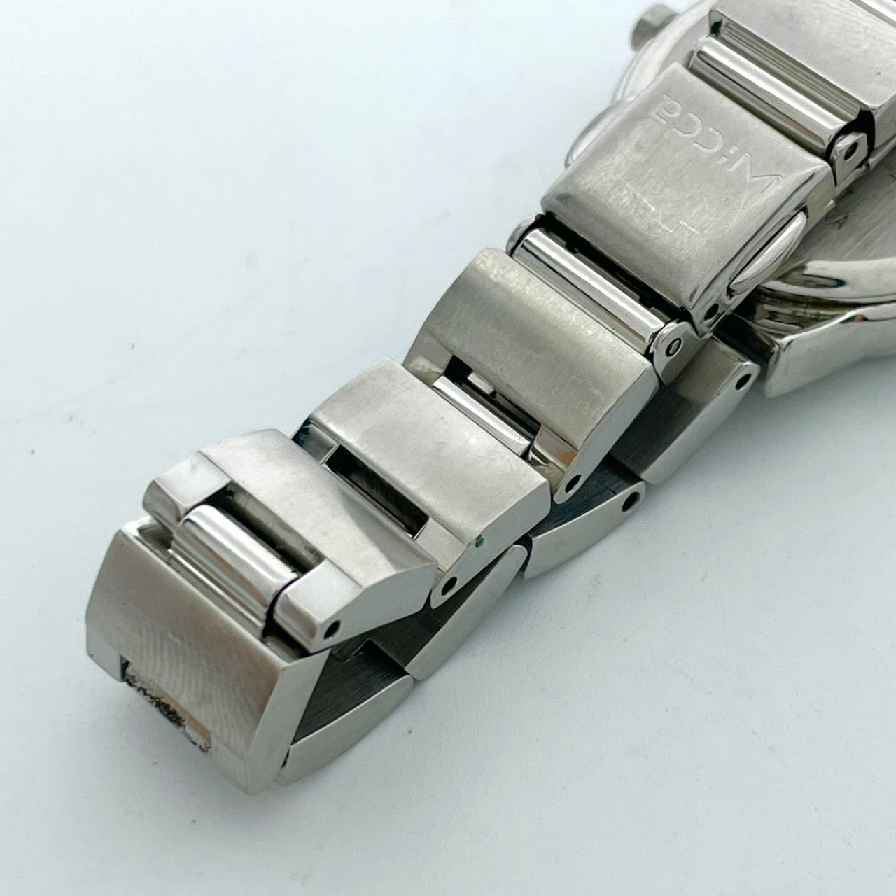 【稼働品】シチズン ウィッカ 腕時計 E030-S001935 エコドライブ レディース ソーラー ブルー文字盤 アナログ かわいい フェミニン カジュアル ビジネス オフィス 人気モデル 10気圧防水 シルバー 洗練デザイン クリーニング済み G4