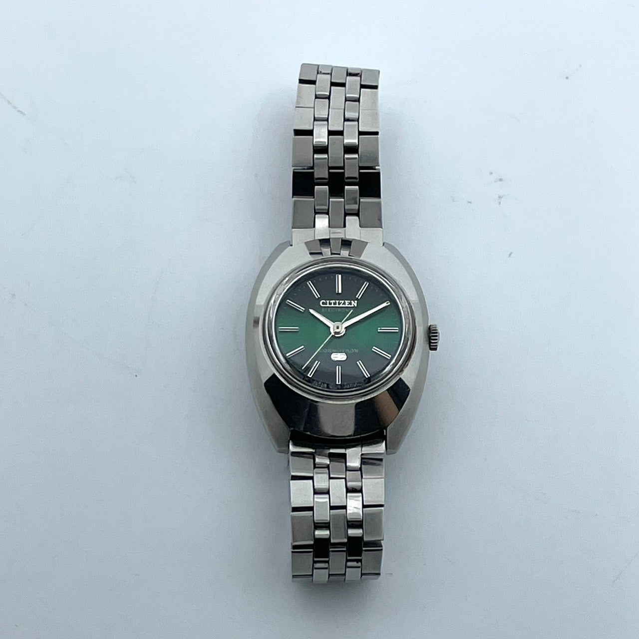 【稼働品】CITIZEN シチズン コスモトロン 電子時計 レディース 腕時計 グリーン文字盤 シルバー トノー型 希少 昭和レトロ アンティーク ビンテージ クラシック エレガント ドレスウォッチ クリーニング済み G4