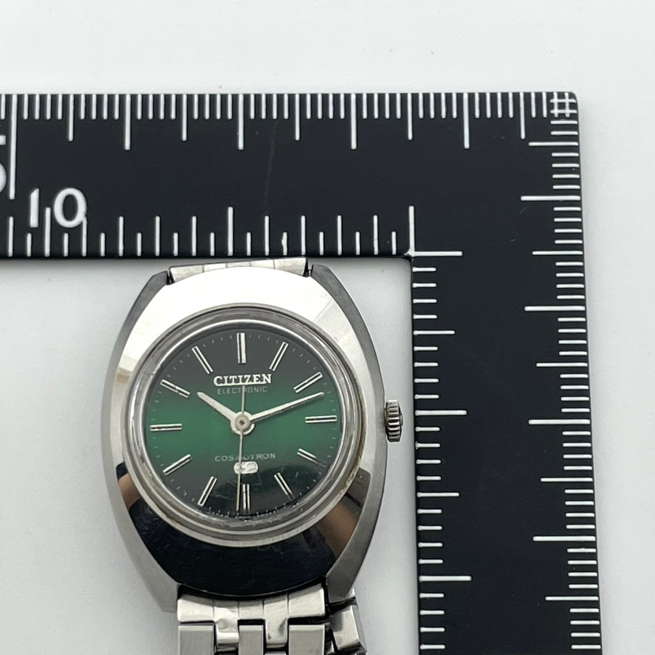 【稼働品】CITIZEN シチズン コスモトロン 電子時計 レディース 腕時計 グリーン文字盤 シルバー トノー型 希少 昭和レトロ アンティーク ビンテージ クラシック エレガント ドレスウォッチ クリーニング済み G4