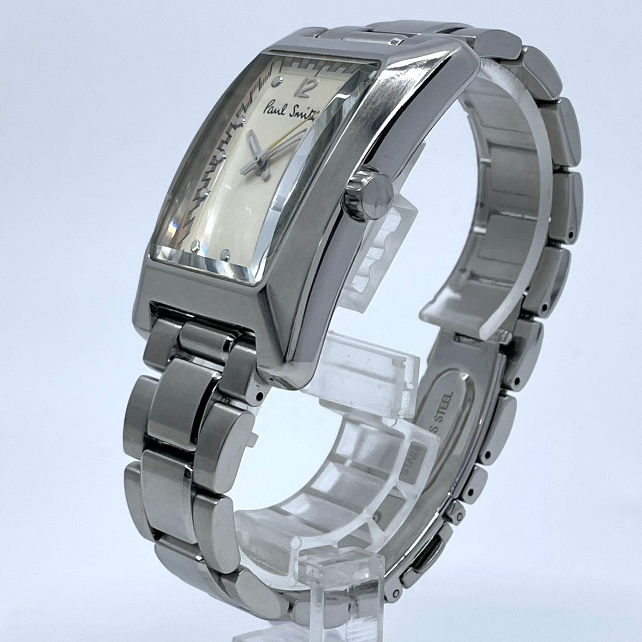 【電池交換済／稼働品】Paul Smith ポールスミス メンズ 腕時計 トノー シルバー アイボリー文字盤 クオーツ アナログ エレガント スタイリッシュ クラシック ビジネス カジュアル 人気モデル ユニークデザイン クリーニング済 G4