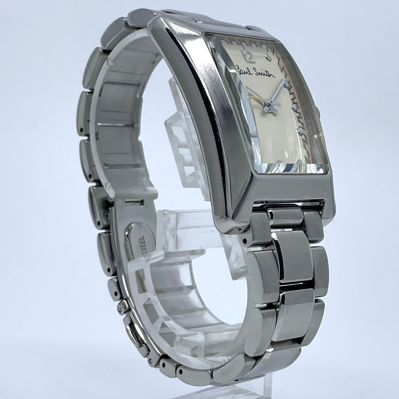 【電池交換済／稼働品】Paul Smith ポールスミス メンズ 腕時計 トノー シルバー アイボリー文字盤 クオーツ アナログ エレガント スタイリッシュ クラシック ビジネス カジュアル 人気モデル ユニークデザイン クリーニング済 G4