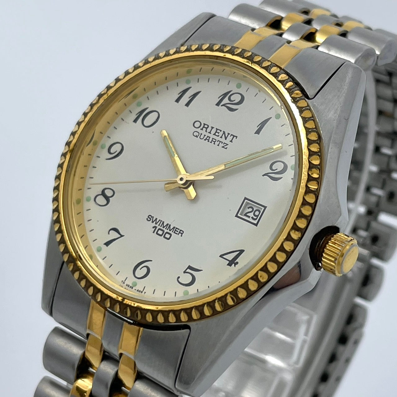 【電池交換済／稼働品】ORIENT オリエント SWIMMER 100 スイマー メンズ 腕時計 UE05-B0 クオーツ コンビカラー シルバー ゴールド デイト表示 アナログ ラウンド クラシック エレガント カジュアル 人気モデル クリーニング済 G4