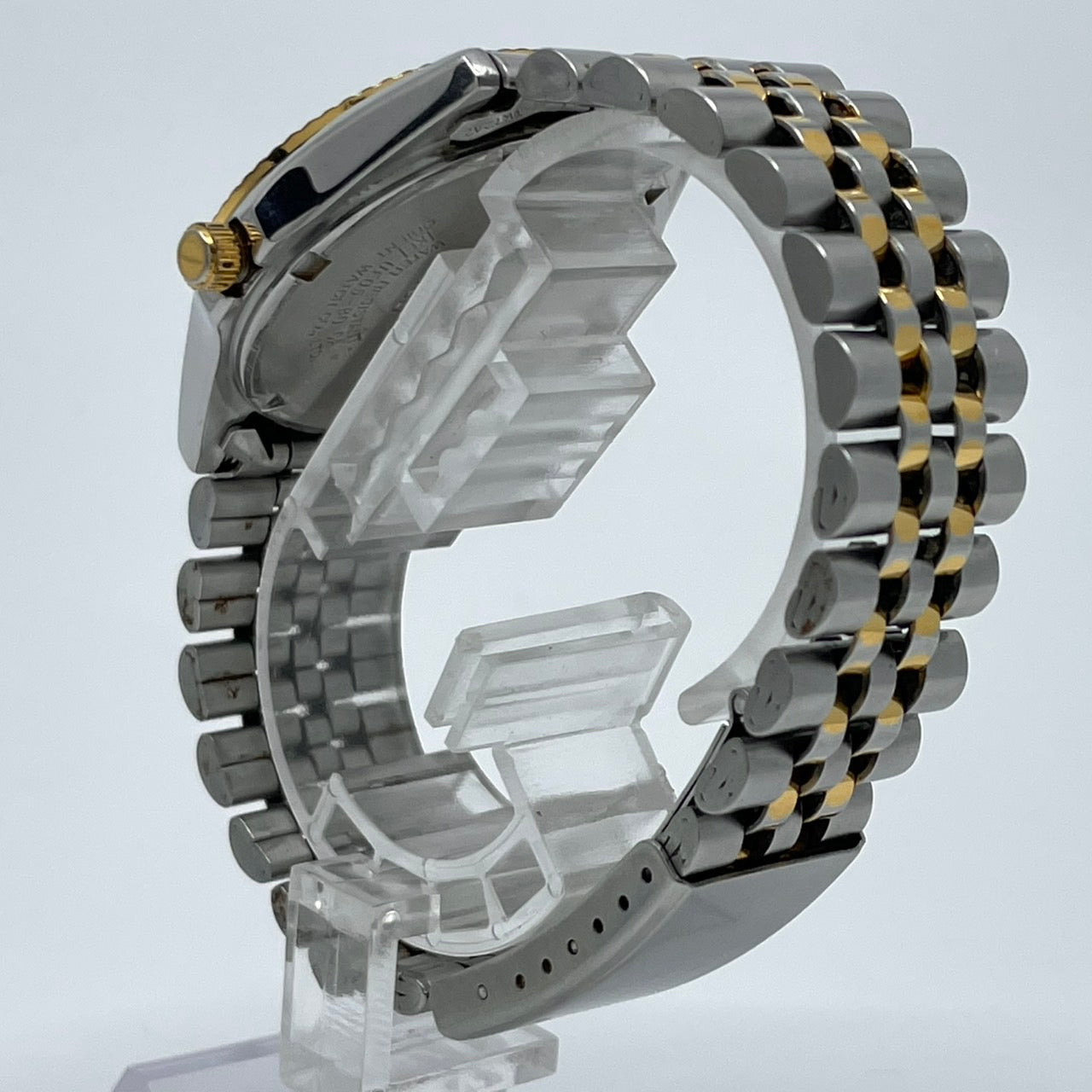 【電池交換済／稼働品】ORIENT オリエント SWIMMER 100 スイマー メンズ 腕時計 UE05-B0 クオーツ コンビカラー シルバー ゴールド デイト表示 アナログ ラウンド クラシック エレガント カジュアル 人気モデル クリーニング済 G4