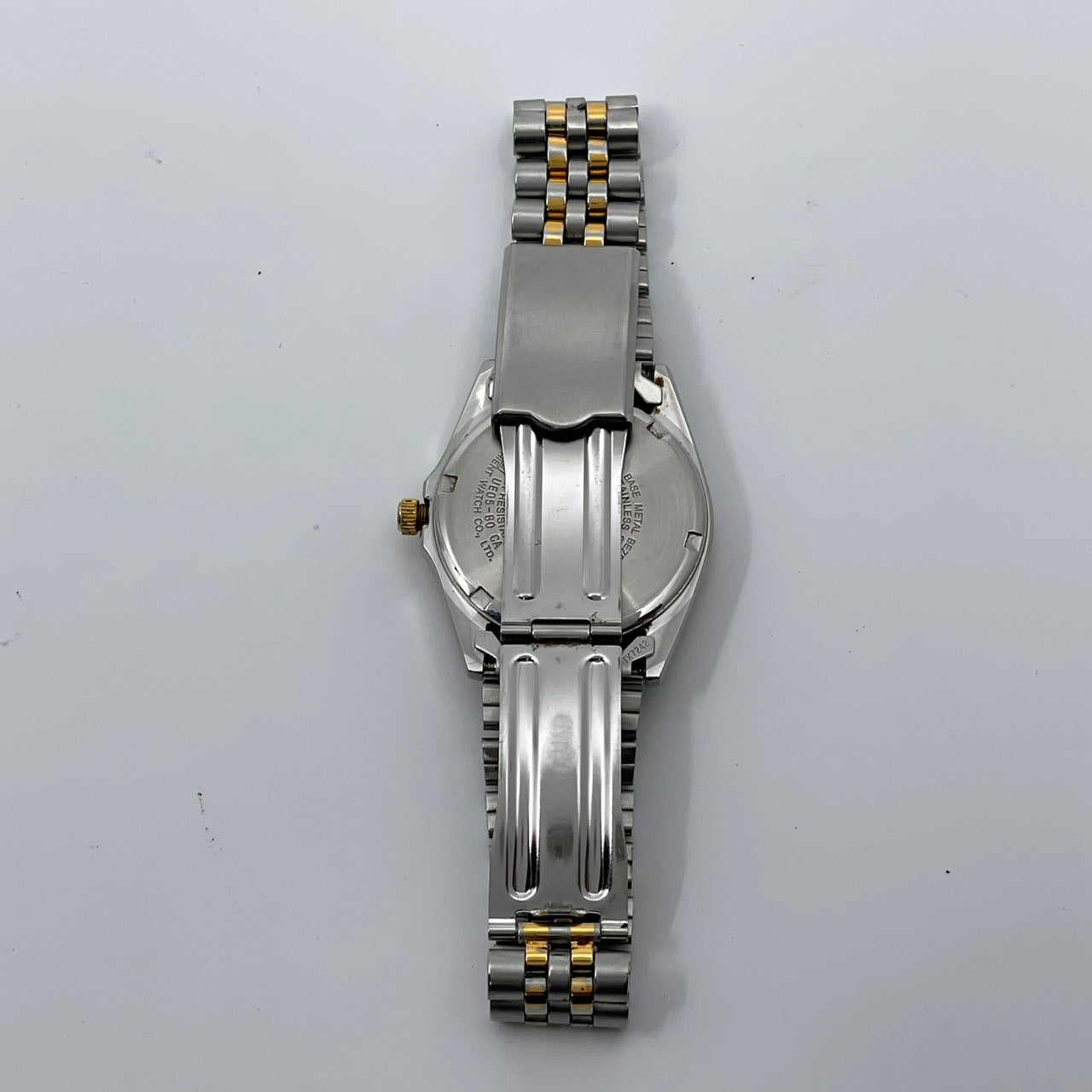 【電池交換済／稼働品】ORIENT オリエント SWIMMER 100 スイマー メンズ 腕時計 UE05-B0 クオーツ コンビカラー シルバー ゴールド デイト表示 アナログ ラウンド クラシック エレガント カジュアル 人気モデル クリーニング済 G4