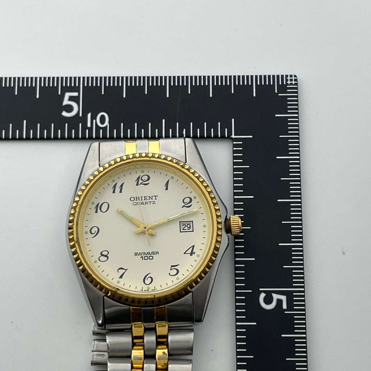 【電池交換済／稼働品】ORIENT オリエント SWIMMER 100 スイマー メンズ 腕時計 UE05-B0 クオーツ コンビカラー シルバー ゴールド デイト表示 アナログ ラウンド クラシック エレガント カジュアル 人気モデル クリーニング済 G4