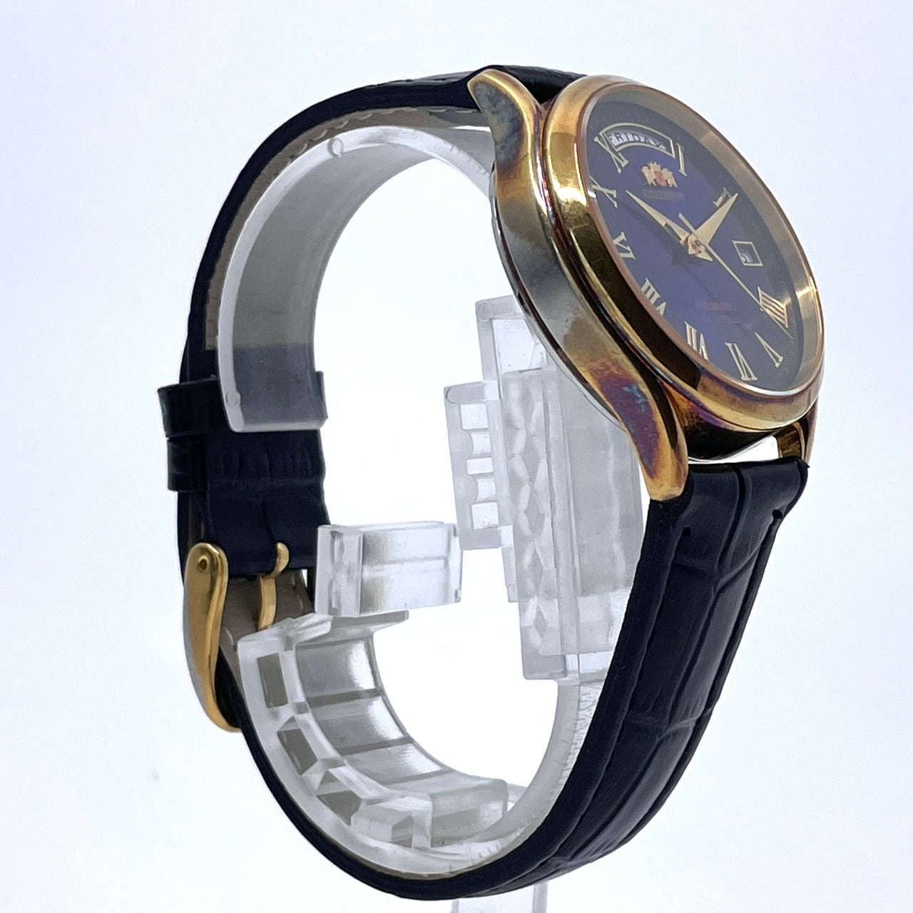 希少 稼働品 ORIENT オリエント メンズ 腕時計 自動巻き 21石 デイデイト ネイビー文字盤 ゴールド ローマンインデックス 裏スケ クラシック エレガント ドレスウォッチ ビジネス 高級感 クリーニング済み ヴィンテージ ベルト交換済 G