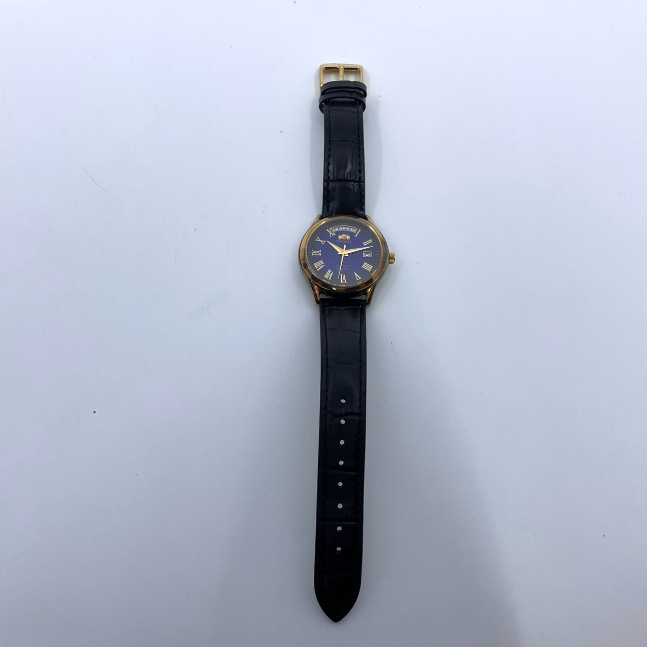 希少 稼働品 ORIENT オリエント メンズ 腕時計 自動巻き 21石 デイデイト ネイビー文字盤 ゴールド ローマンインデックス 裏スケ クラシック エレガント ドレスウォッチ ビジネス 高級感 クリーニング済み ヴィンテージ ベルト交換済 G