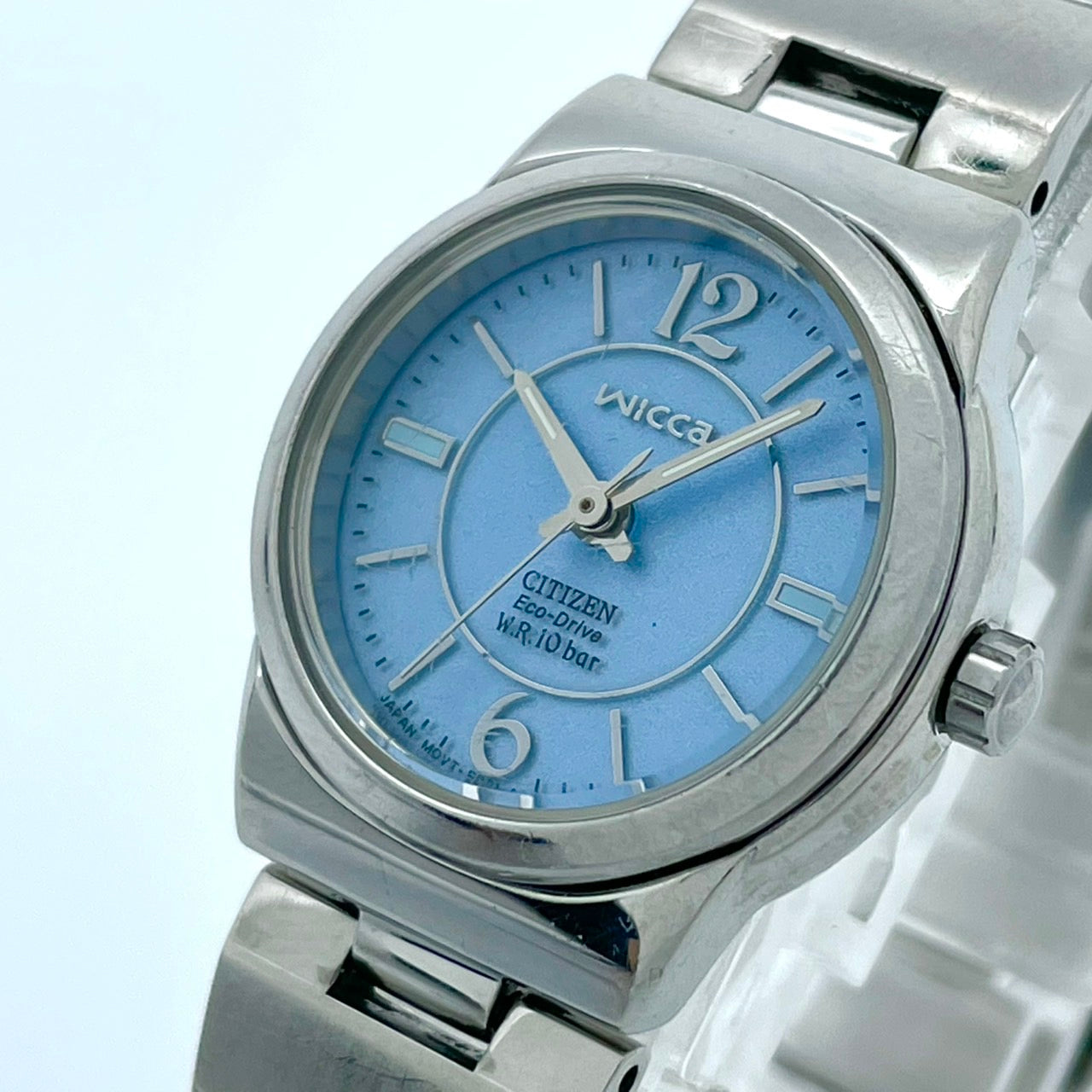【稼働品】CITIZEN wicca シチズン ウィッカ レディース 腕時計 エコドライブ ソーラー E031-S039347 水色 ブルー文字盤 シルバー アナログ シンプルデザイン カジュアルウォッチ 10気圧防水 人気モデル クリーニング済み G4