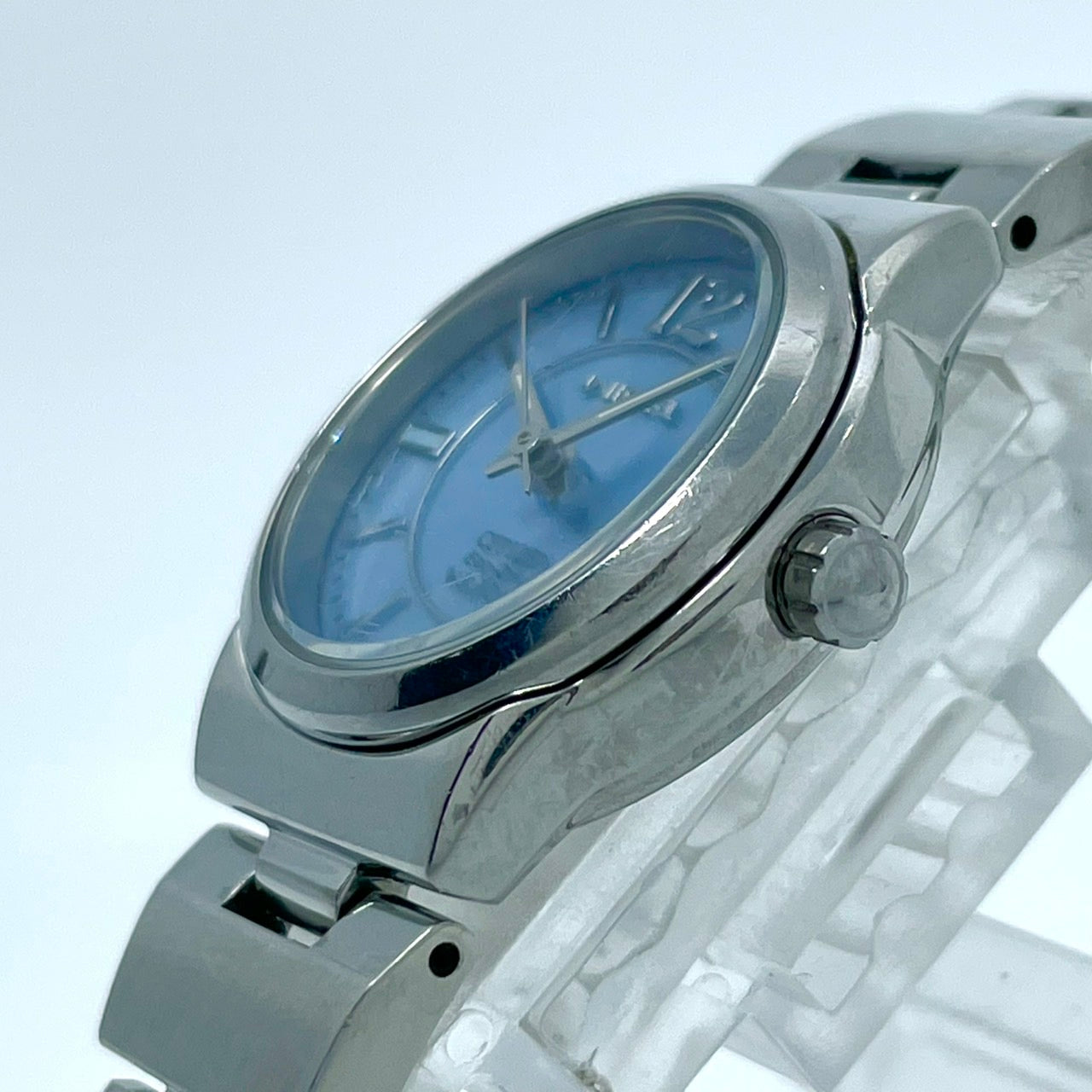 【稼働品】CITIZEN wicca シチズン ウィッカ レディース 腕時計 エコドライブ ソーラー E031-S039347 水色 ブルー文字盤 シルバー アナログ シンプルデザイン カジュアルウォッチ 10気圧防水 人気モデル クリーニング済み G4