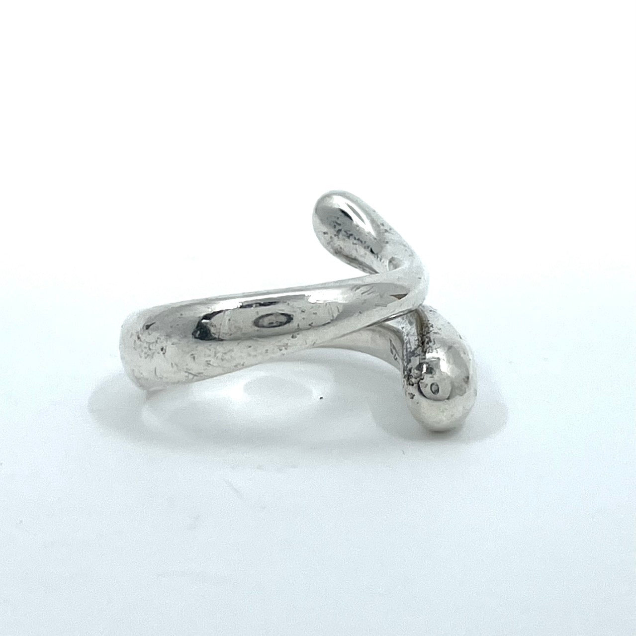 ティファニー TIFFANY&Co. シルバーリング Ag925 オープンデザイン ティアドロップ 曲線フォルム 指輪 13号 ユニセックス I1