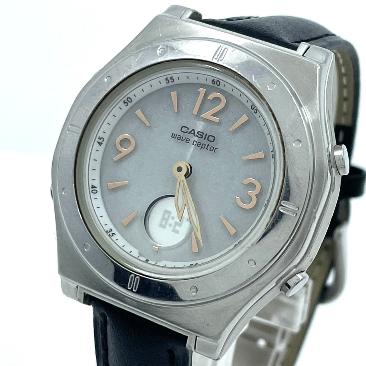 【新品ベルト（社外品）／稼働品】CASIO wave ceptor カシオ ウェーブセプター レディース 腕時計 LWA-M141 電波ソーラー アナデジ シルバー ブラックレザー ラウンド クラシック ビジネス カジュアル 多機能 クリーニング済み G6